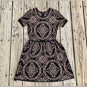 Ladies ROMEO & JULIET COUTURE Victorian Motif Fit Flare Sweater Dress M